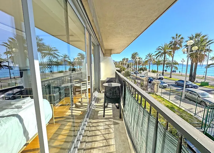 Cariatides Studio - Promenade Holiday